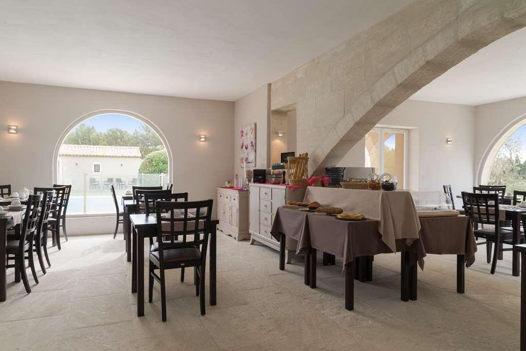 Val Baussenc, The Originals Relais Hotel Maussane les Alpilles Comodidades foto
