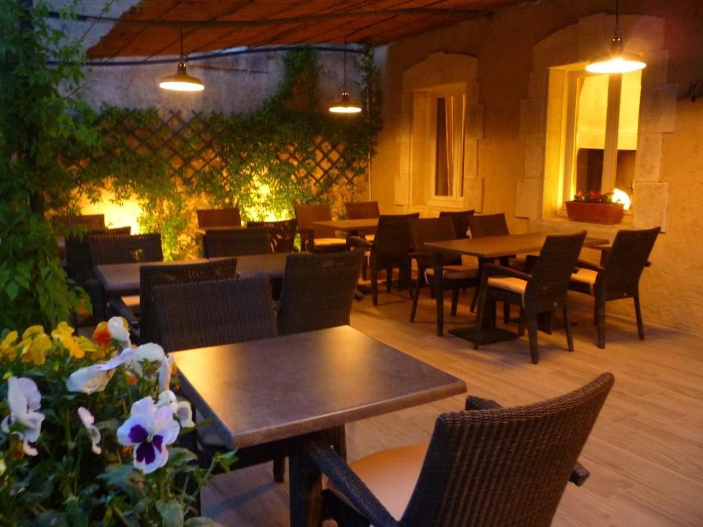 Val Baussenc, The Originals Relais Hotel Maussane les Alpilles Exterior foto